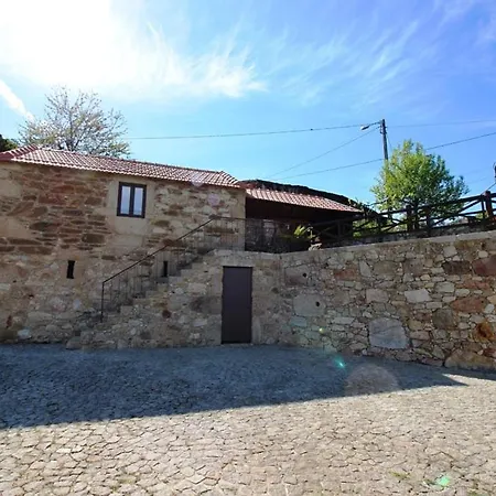Nyaraló Casinha Pousafoles