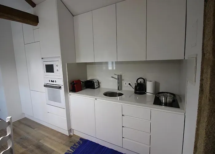 Casinha Pousafoles Vakantiehuis *